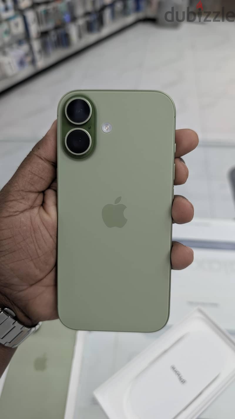 Apple - iPhone 17 512GB Green 1