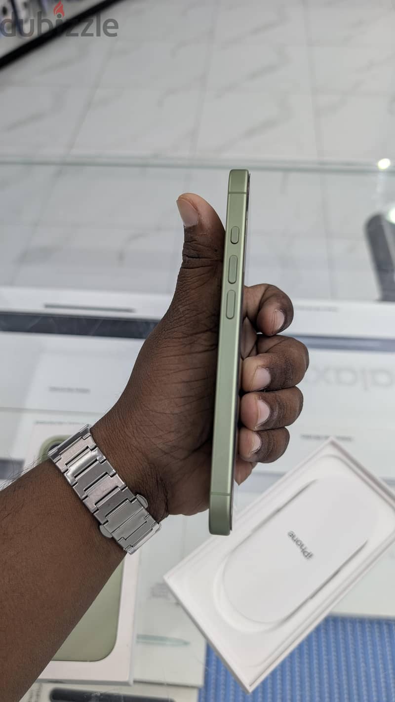 Apple - iPhone 17 512GB Green 5