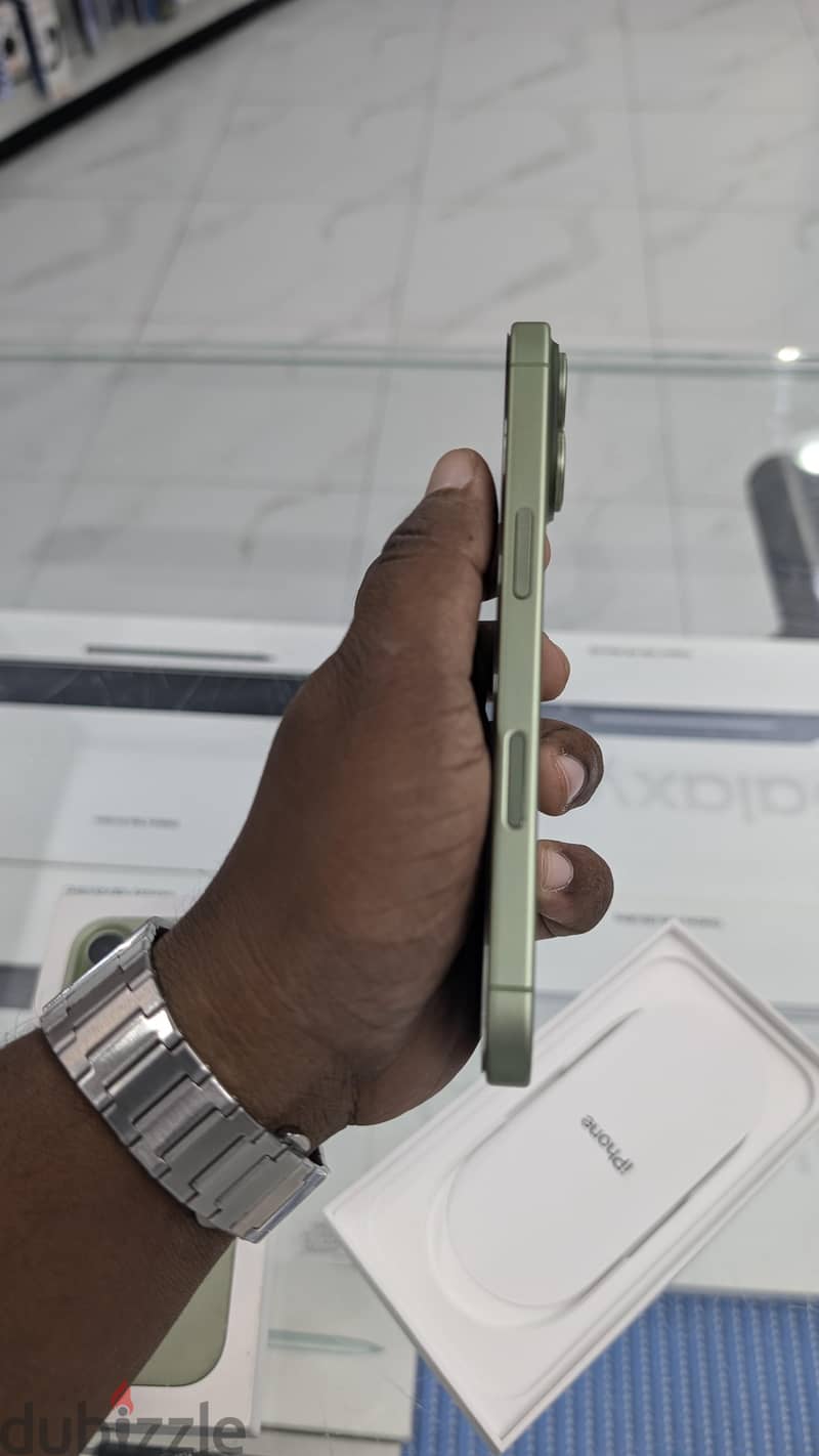 Apple - iPhone 17 512GB Green 6