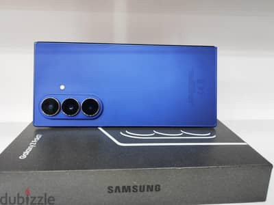 Samsumg Galaxy  Z Fold 7 256 GB Storage  very Amazing  Condition