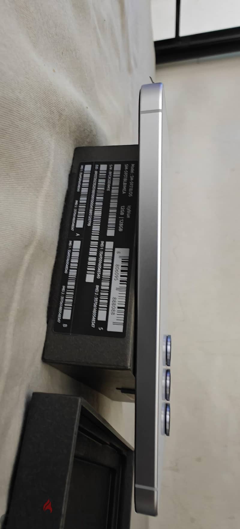 Samsung s25 5g 3