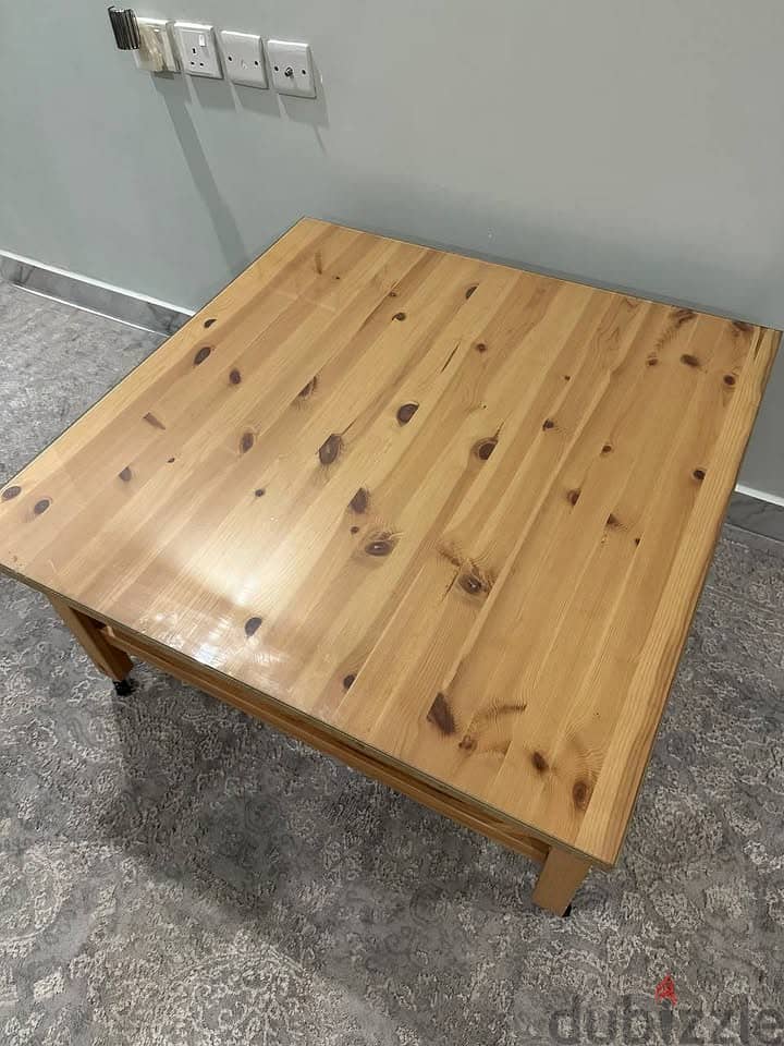 Square Pine Coffee Table with Glass Top & Wheels — 90x90cm 1