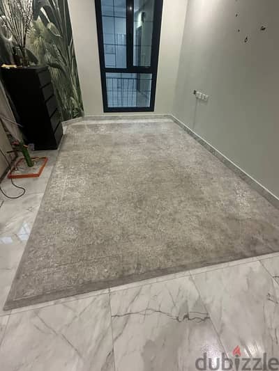 Large Dense Floral Area Rug — 310x250cm, Grey