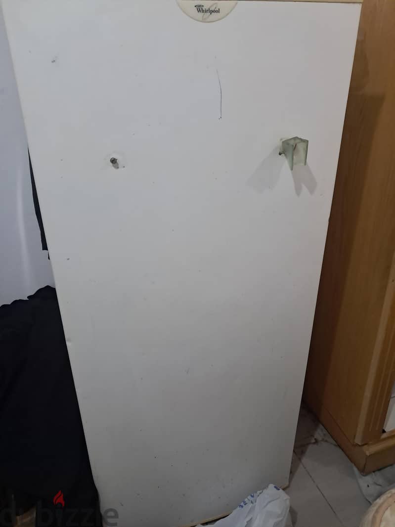 فريزر  ٦ درج whirlpool حلته ممتازة للبيع 1