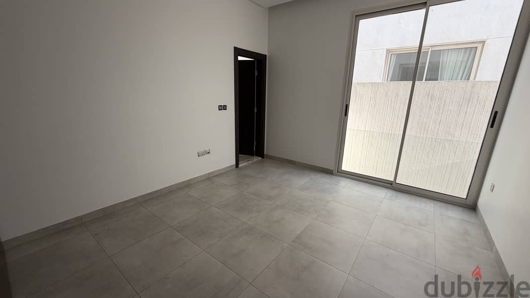 3 Master Bedroom Floor in Rawda 4
