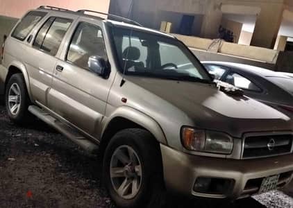 نيسان باثفايندر 2002