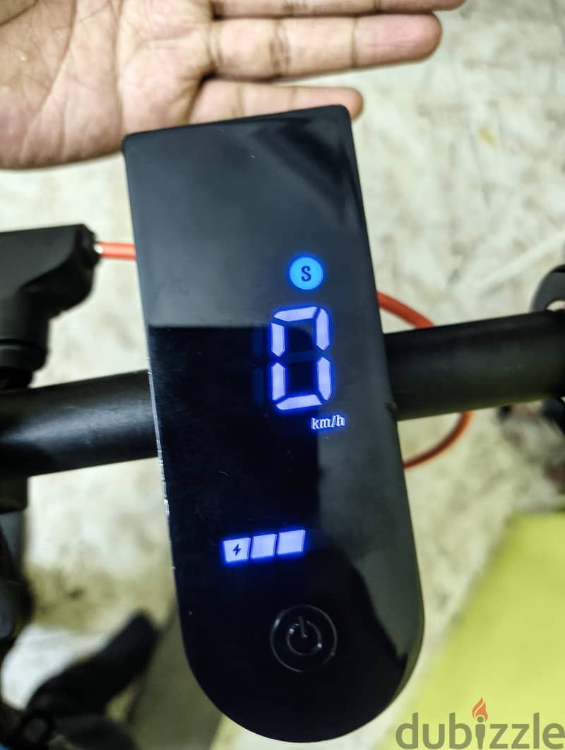Xiaomi Electric Scooter 4 Lite (2nd Gen) - Used for 4 months 5