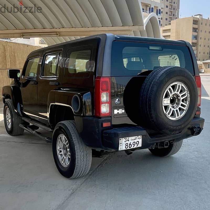 Hummer H3 2008 in perfect condition 2
