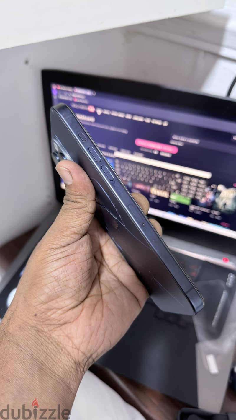 Apple - iPhone 15 Pro Max 4
