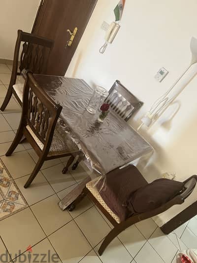 Dining table with 4 chairs for sale in mangaf