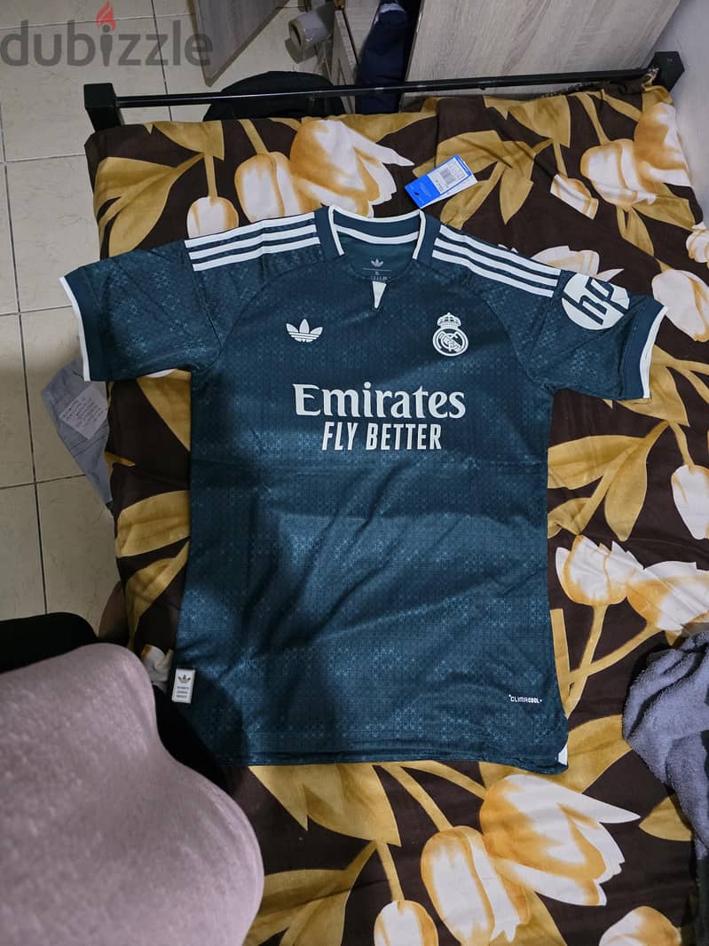 Real Madrid Authentic Quality 2nd kit 2