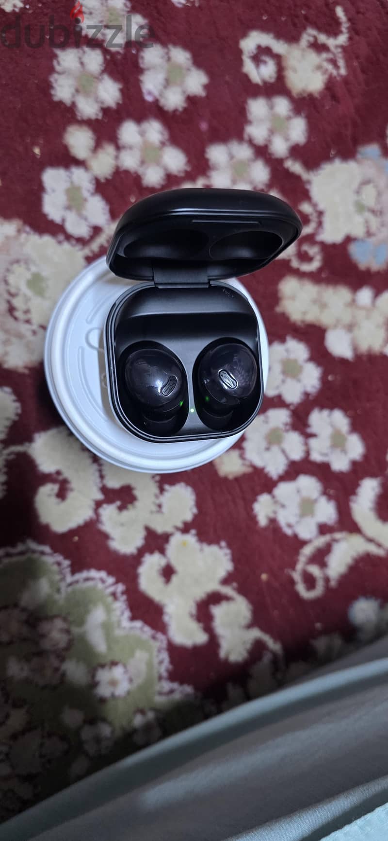1pc 15kd.  Samsung galaxy buds live and por 2