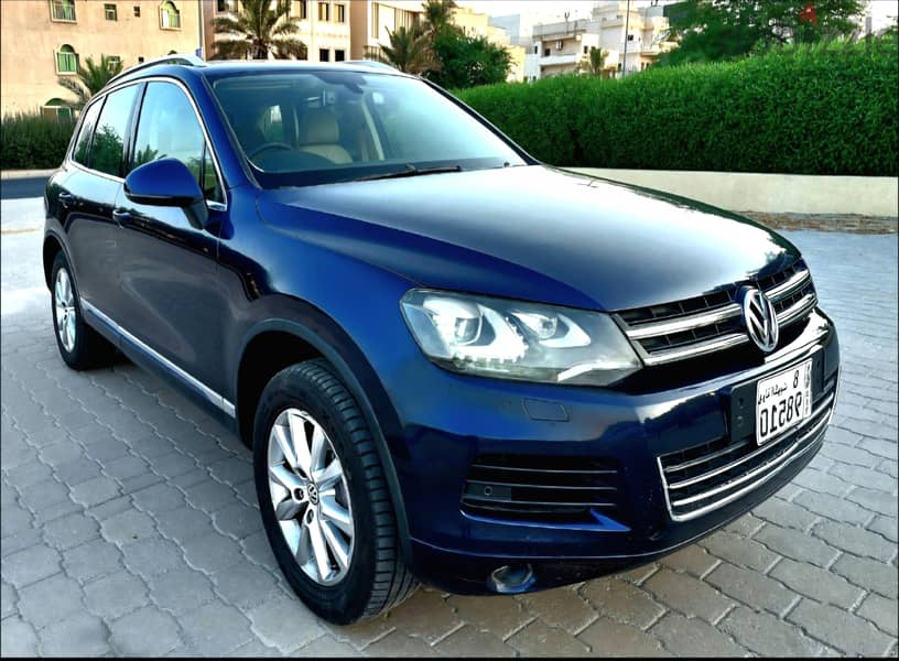 Volkswagen Touareg 2015 excellent condition orginal paint 9