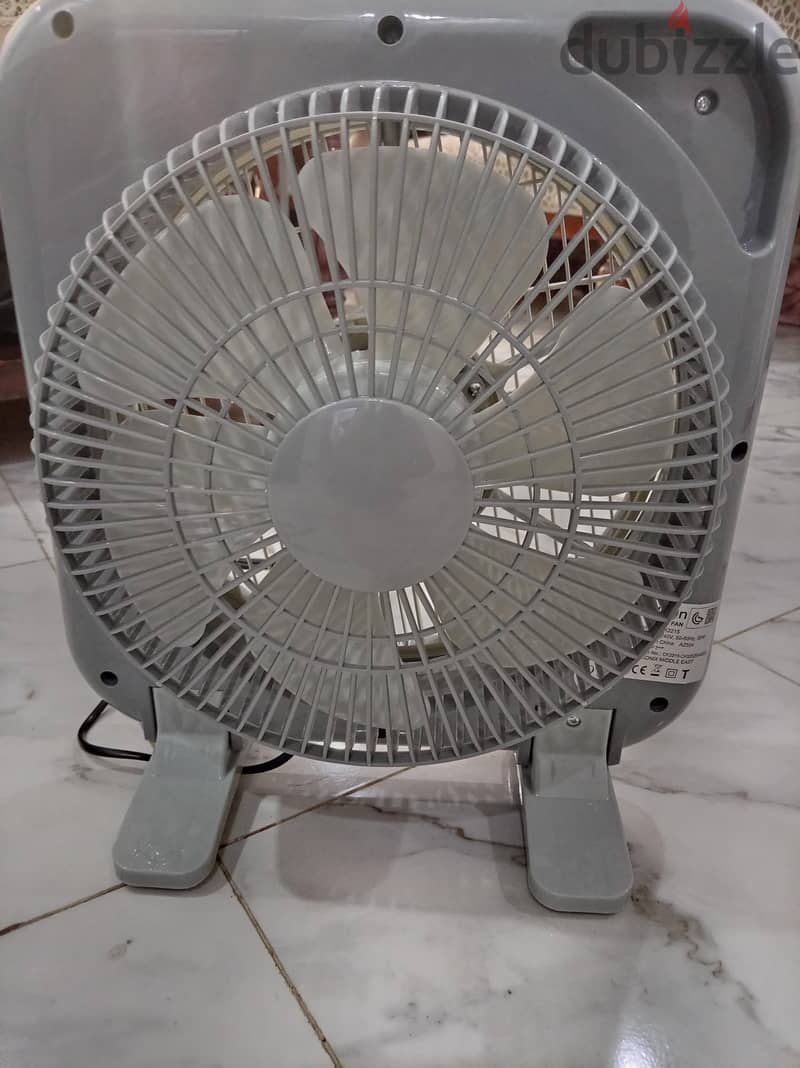 Clickon 10 inch box fan for sale 2