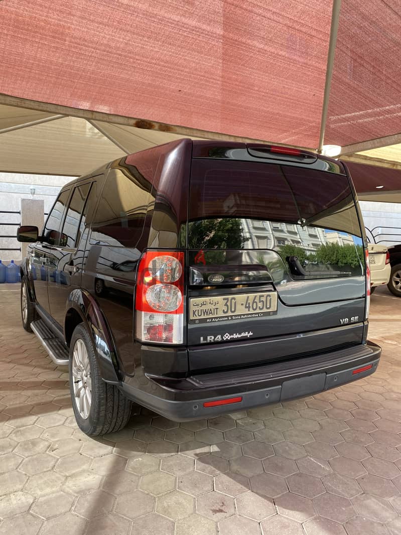 Land Rover LR4 2013 1