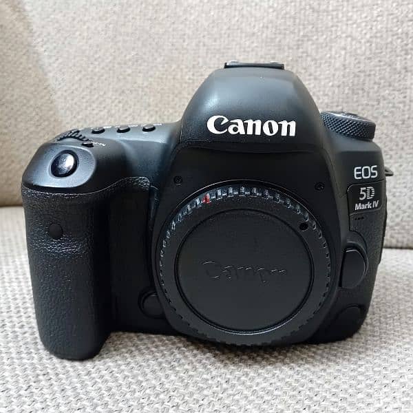 Canon EOS 5D Mark 4 1