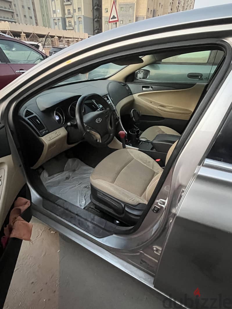 Hyundai Sonata 2011 4
