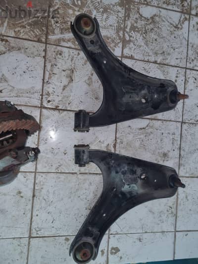 Daihatsu 2008 Terios Right and Left Lower Arms and Rear Glass L and R