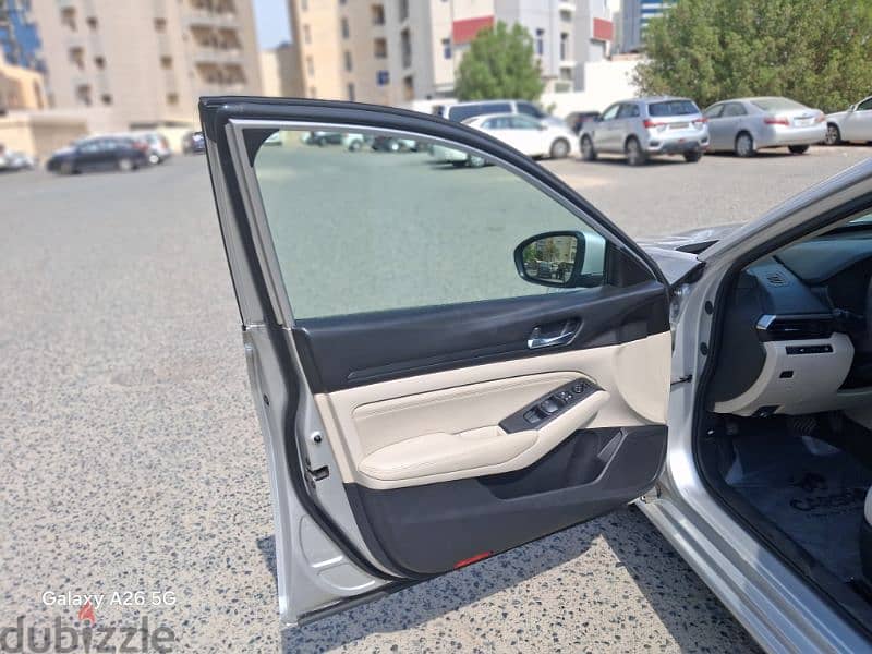 Nissan Altima 2019 5