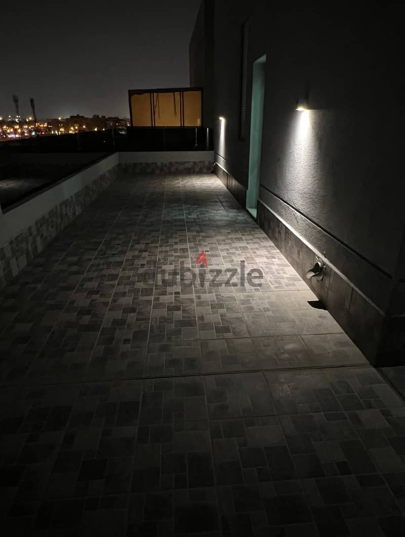 للإيجار شقة في الصديق 2