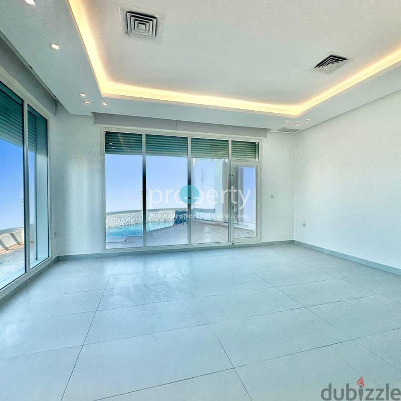 4 Bedroom Duplex with Private pool for rent in Granada 1