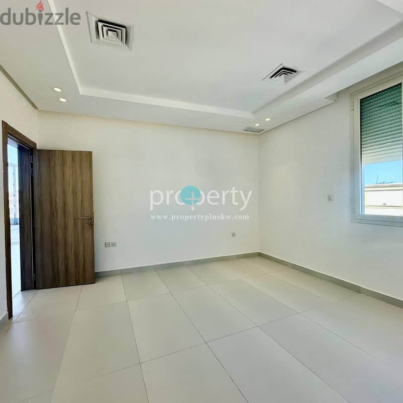 4 Bedroom Duplex with Private pool for rent in Granada 9