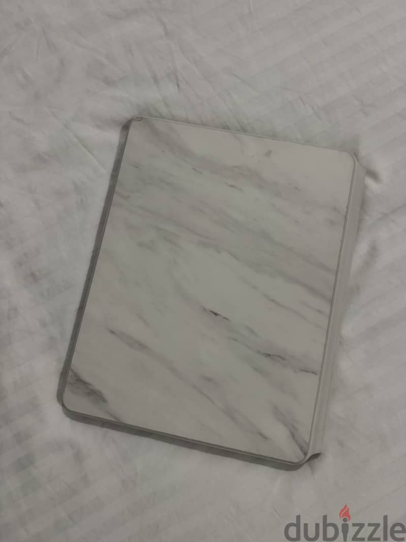 Ipad pro 12.9 inch M1 with Magic Keyboard 2