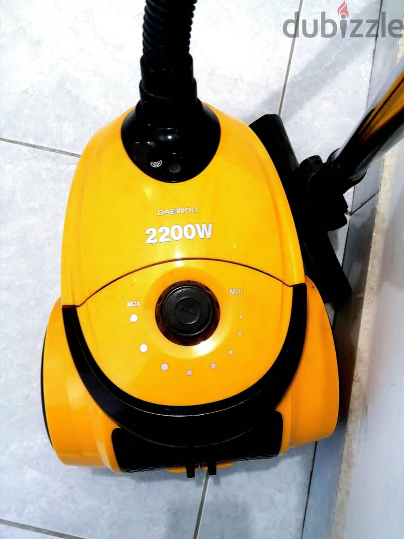 Deawoo Vaccum Cleaner for SALE, very good condition 1
