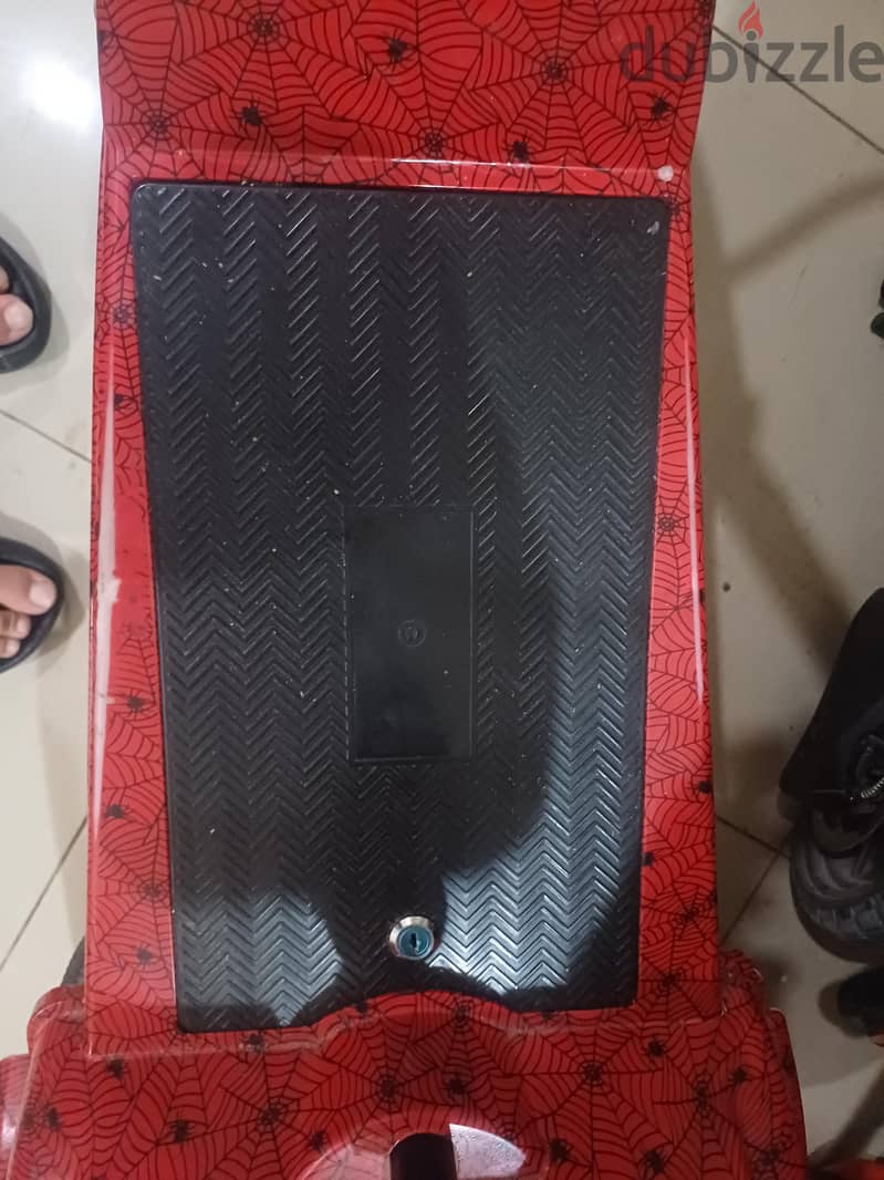 3 powerful battery + 3 gares electric scouter with orignl charger 3