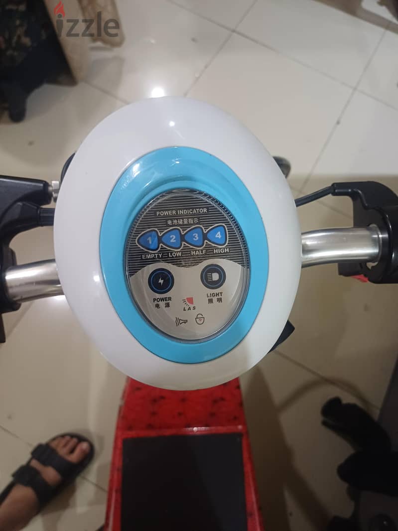 3 powerful battery + 3 gares electric scouter with orignl charger 5