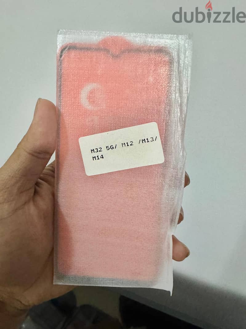 iPhone 12 pro, Samsung S22 Ultra Case & Samsung M32, M12 & M13 screen 4