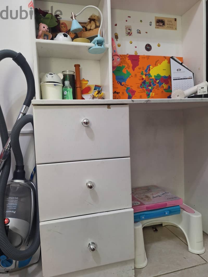 bunk bed + study table 3