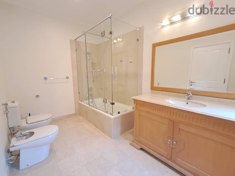 Spacious 3 bedroom floor in Salwa 6