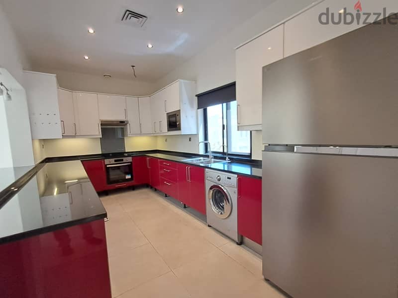Spacious 3 bedroom floor in Salwa 9