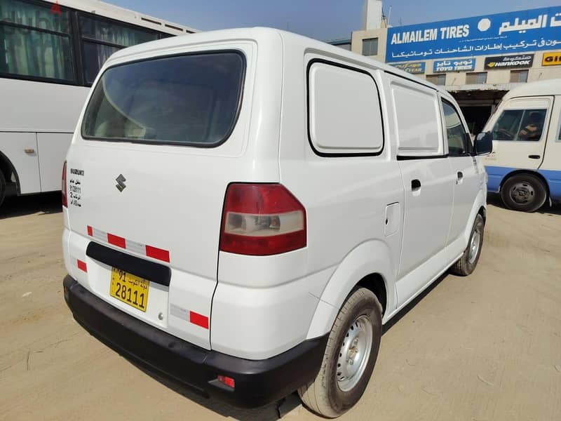 Suzuki APV 2012 3