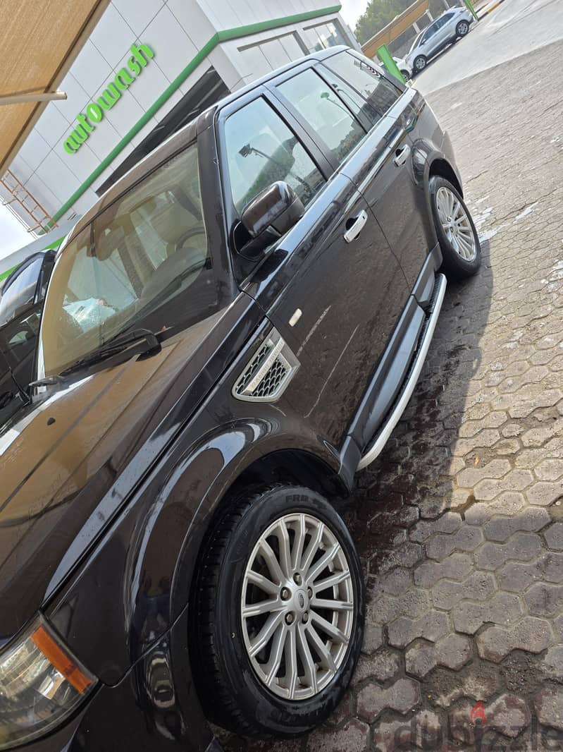 Range Rover Sport 2010 Fully Loaded 3