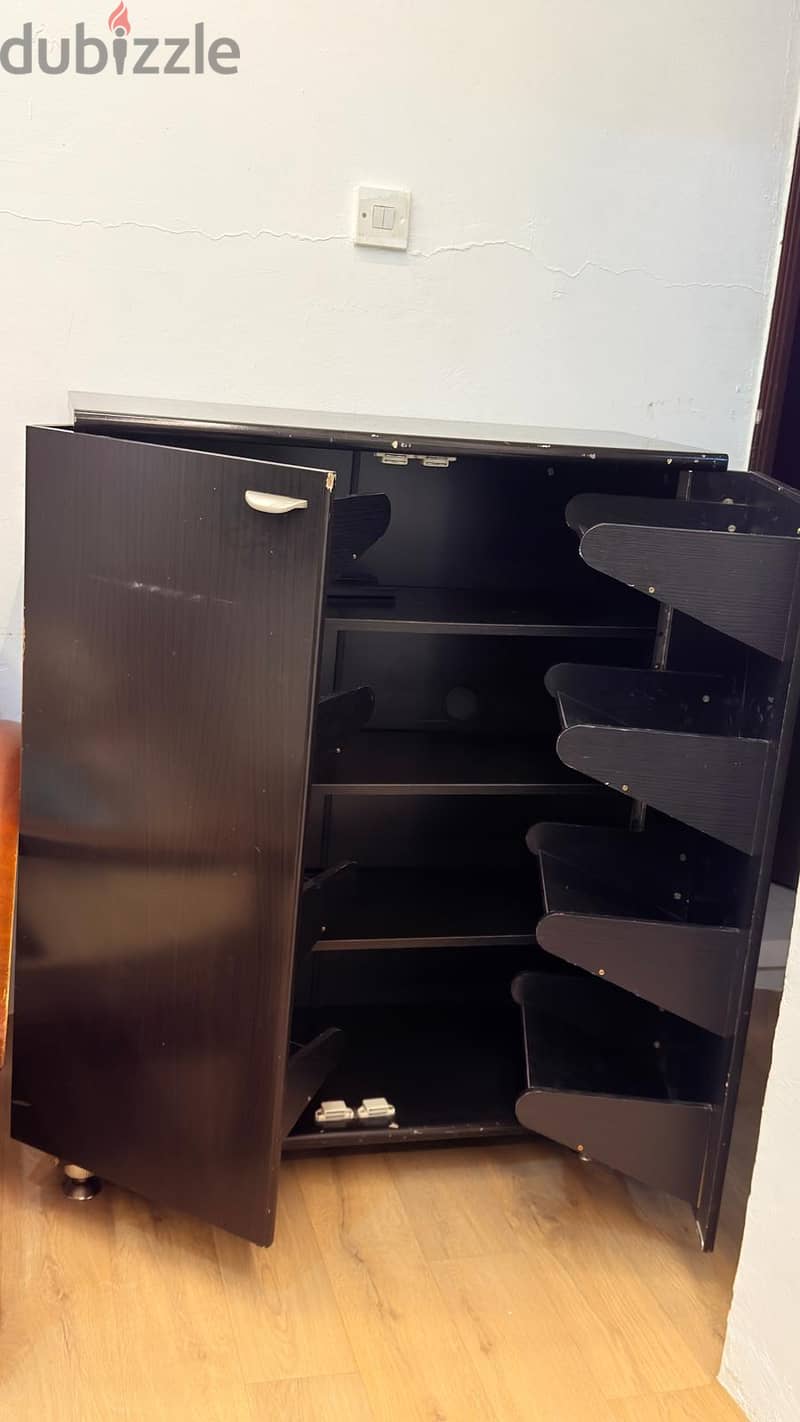 Shoe Rack for sale 10kd 2