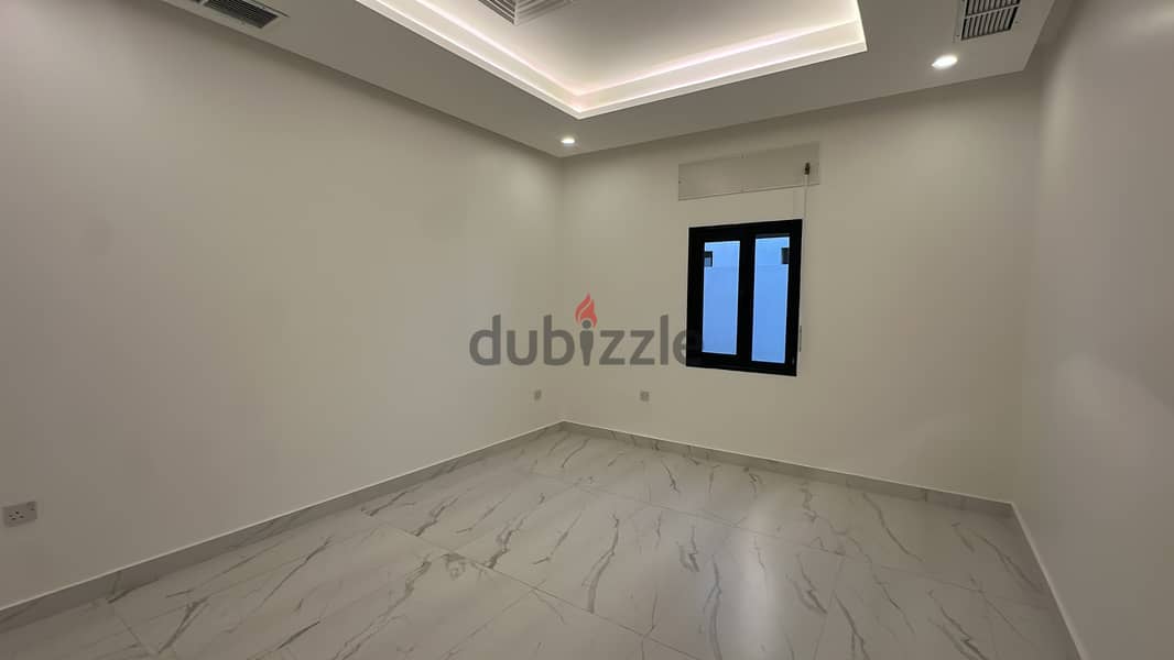 New property 4 Bedroom floor 4