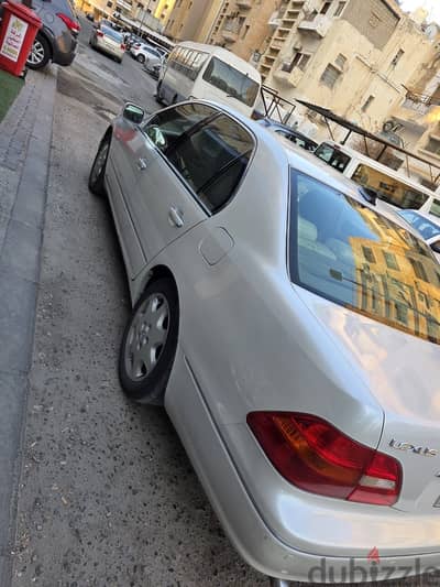لكزس LS 430 2001