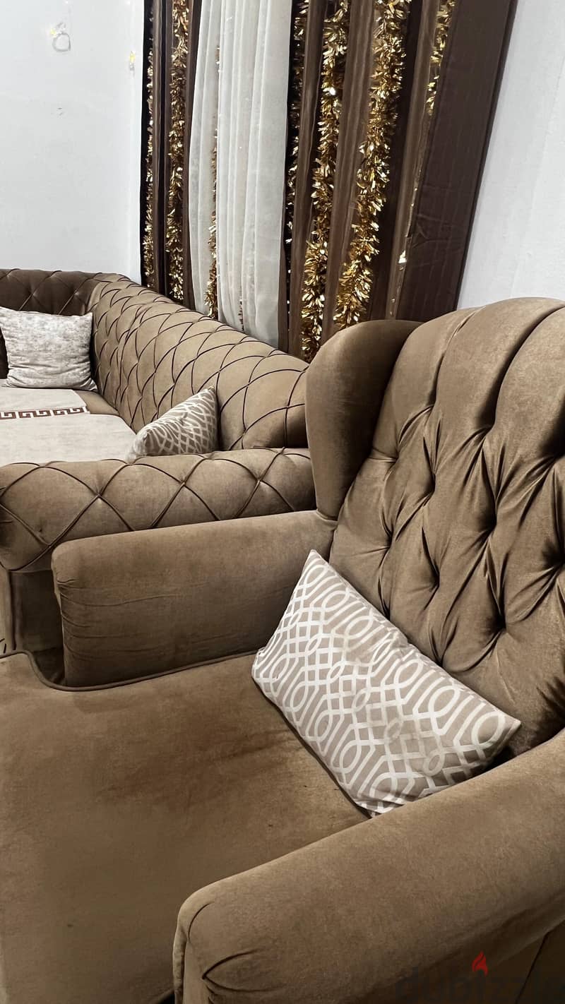 Sofa Set & Table 4