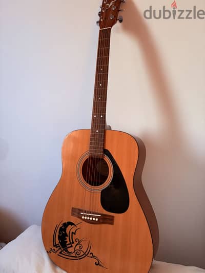 Yamaha F310 Acoustic Guitar
