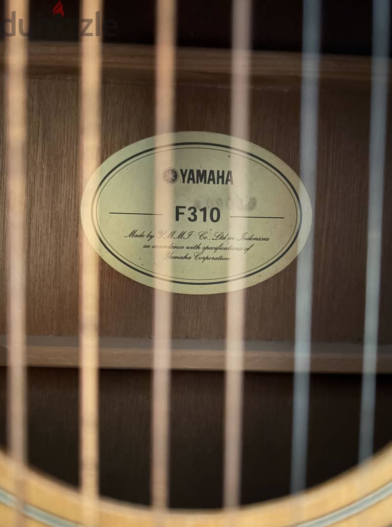 Yamaha F310 Acoustic Guitar 2