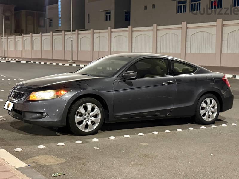 Honda Accord Coupe 2010 Very Less Driven 1