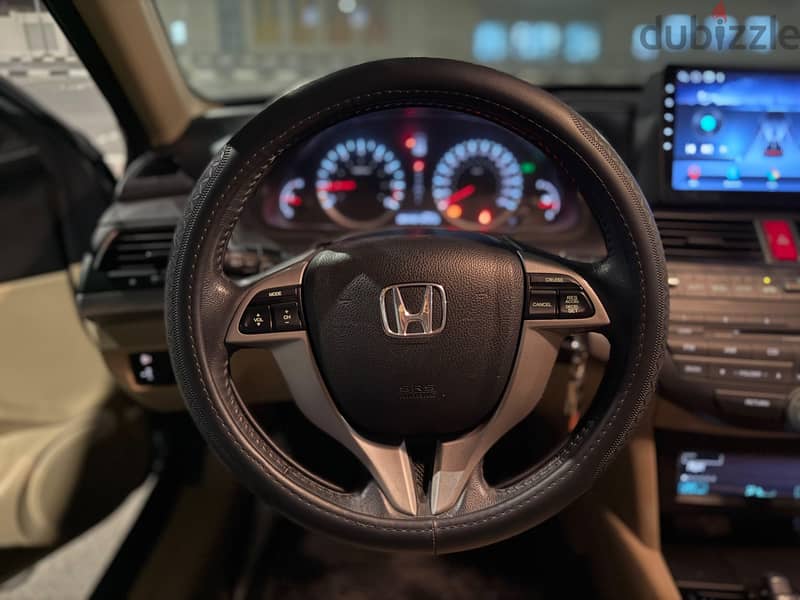 Honda Accord Coupe 2010 Very Less Driven 4