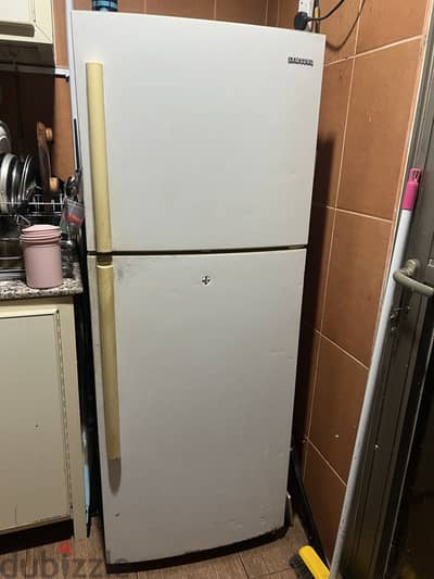 Samsung fridge (285 liters)