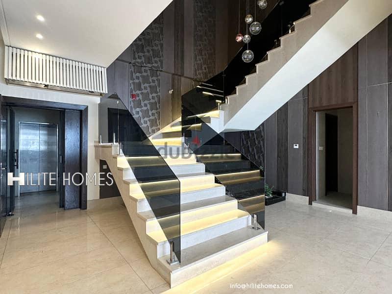 Beautiful Luxury Penthouse for rent in Salmiya 2