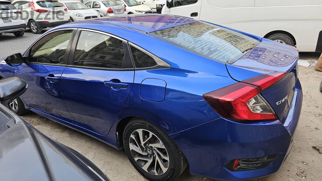 Honda Civic 2019 3