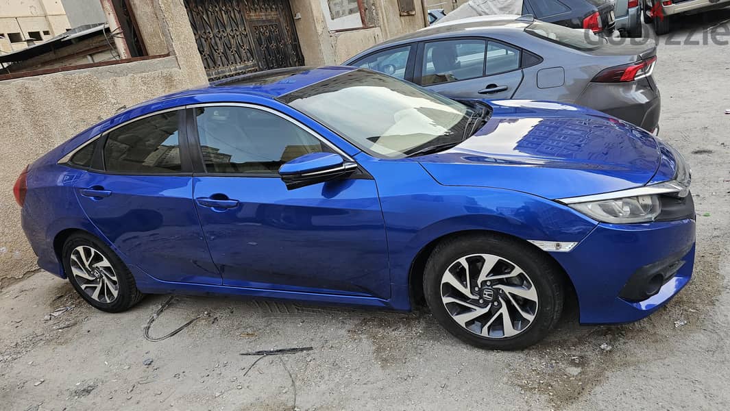 Honda Civic 2019 5