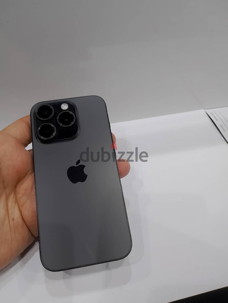 iPhone 15pro 128GB 1