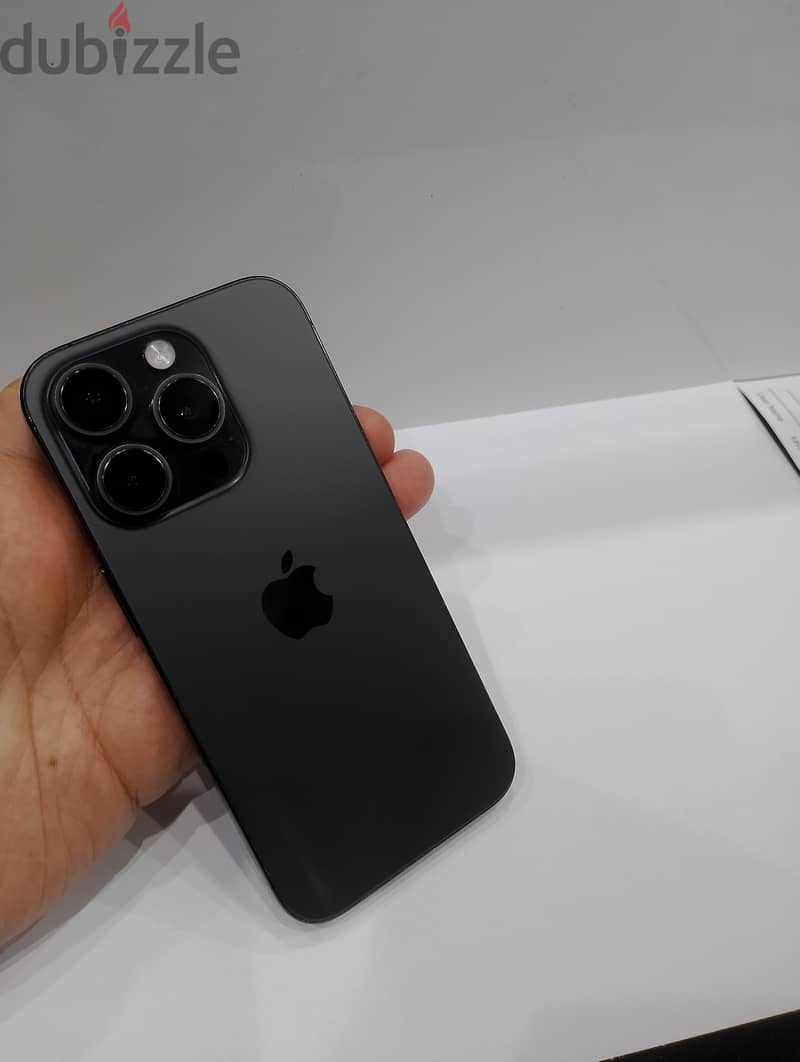 iPhone 15pro 128GB 3